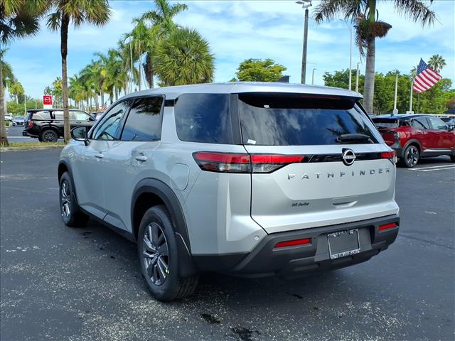 2025 Nissan Pathfinder S