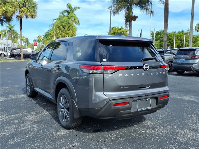 2025 Nissan Pathfinder S