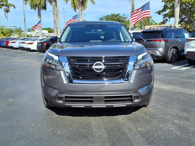 2025 Nissan Pathfinder S