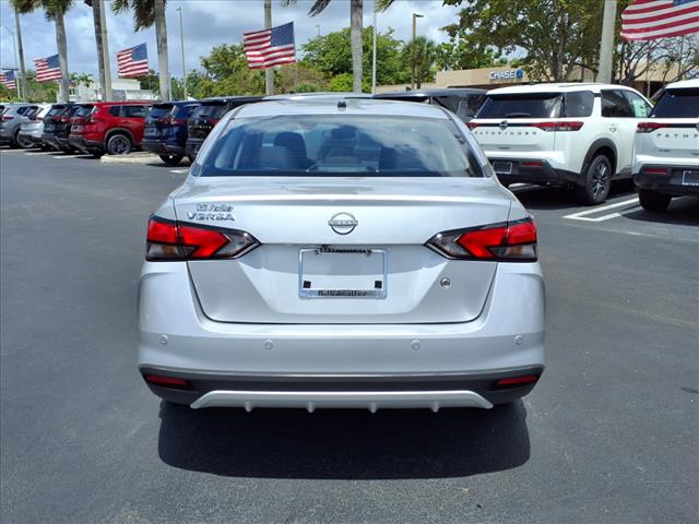 2024 Nissan Versa 1.6 S