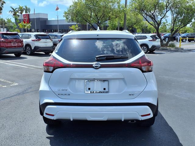 2023 Nissan Kicks SV