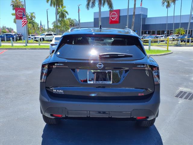 2025 Nissan Kicks SR