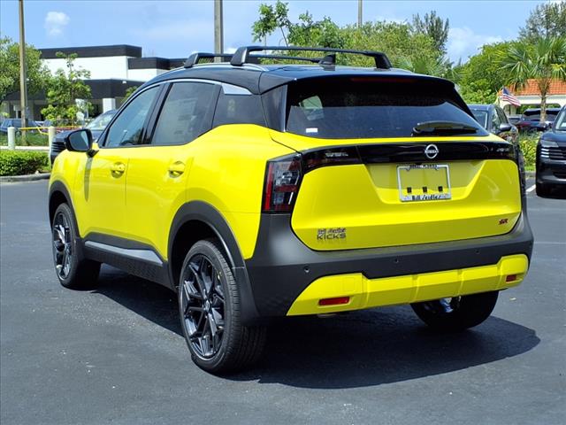 2025 Nissan Kicks SR