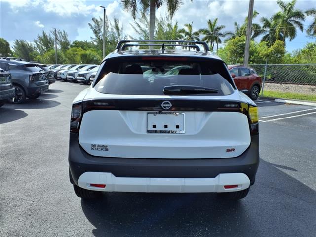 2025 Nissan Kicks SR