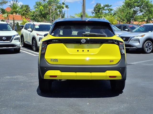 2025 Nissan Kicks SR