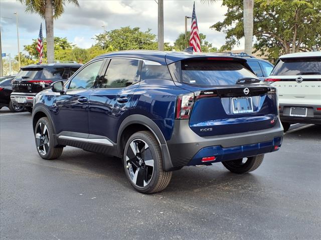 2025 Nissan Kicks SR