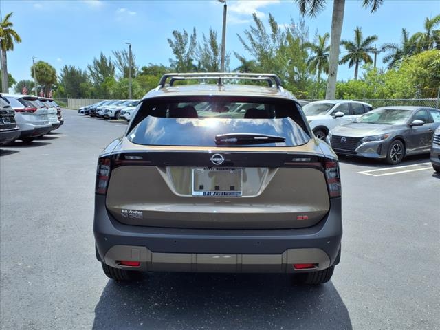 2025 Nissan Kicks SR
