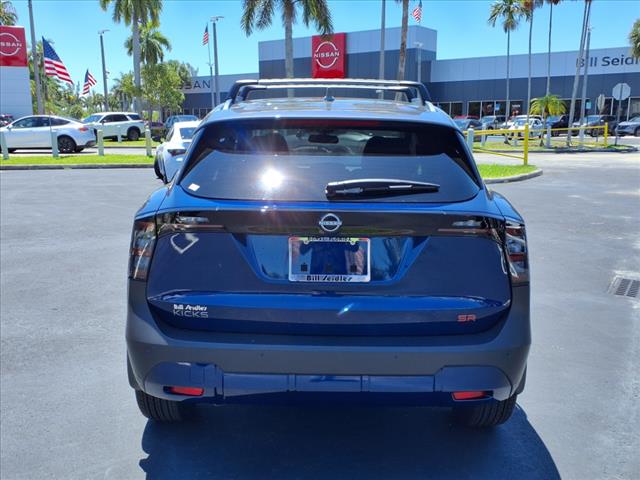 2025 Nissan Kicks SR