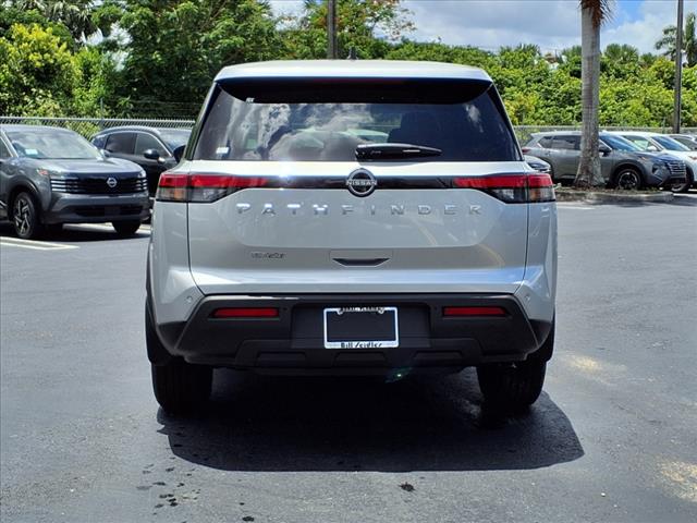 2025 Nissan Pathfinder S