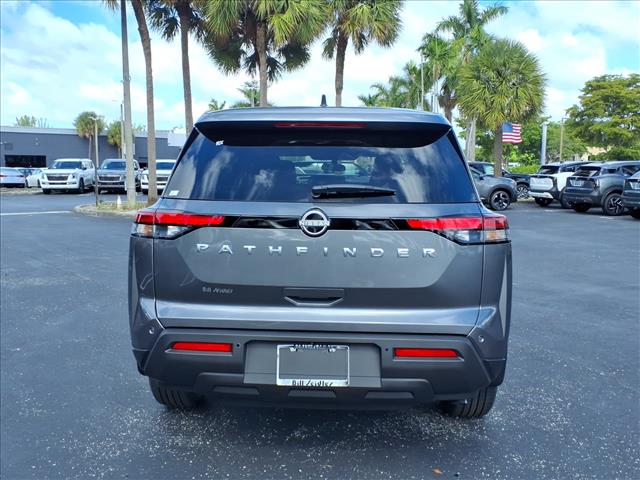 2025 Nissan Pathfinder S