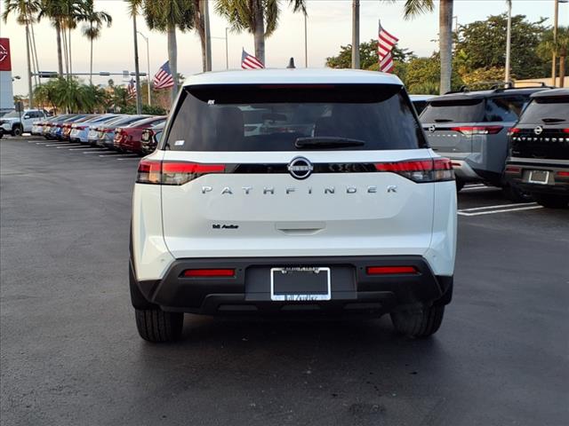2025 Nissan Pathfinder S