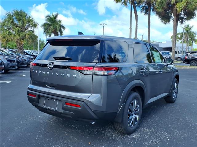 2025 Nissan Pathfinder S