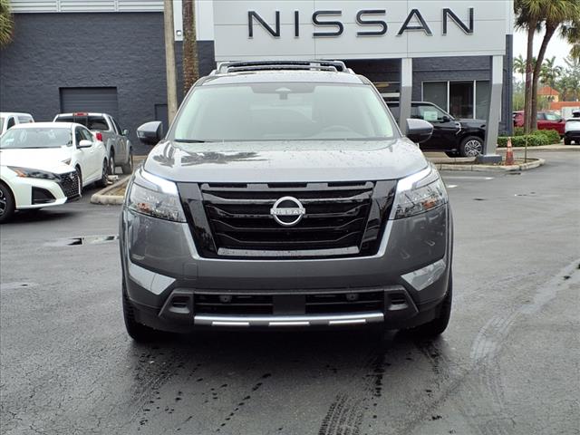 2025 Nissan Pathfinder SL