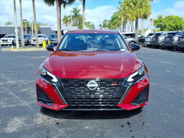 2025 Nissan Altima SR