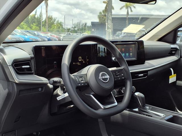 2025 Nissan Kicks S