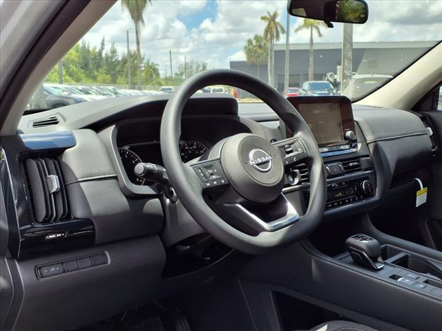 2025 Nissan Pathfinder S
