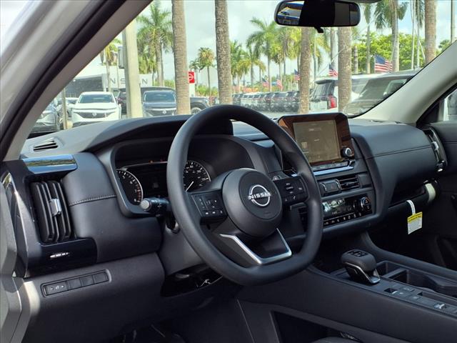 2025 Nissan Pathfinder S
