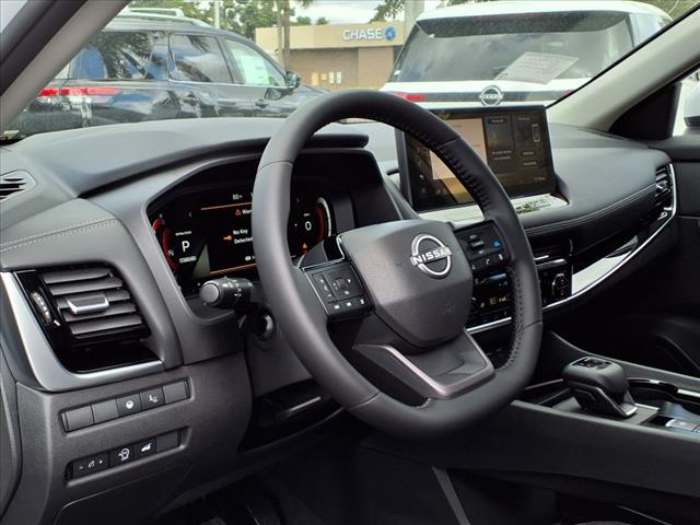 2025 Nissan Rogue SL