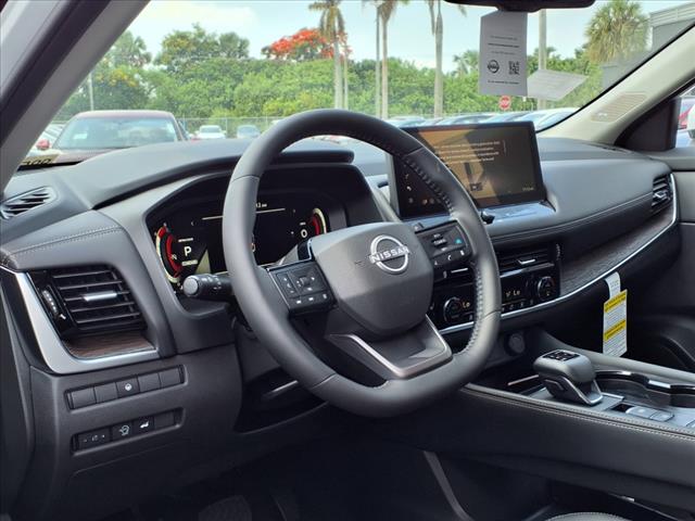 2025 Nissan Rogue Platinum