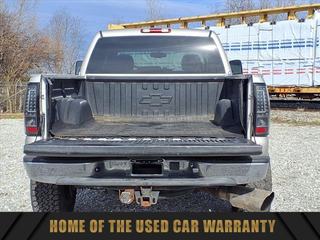 2004 Chevrolet Silverado 2500HD LS