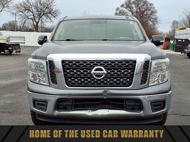 2017 Nissan Titan SV