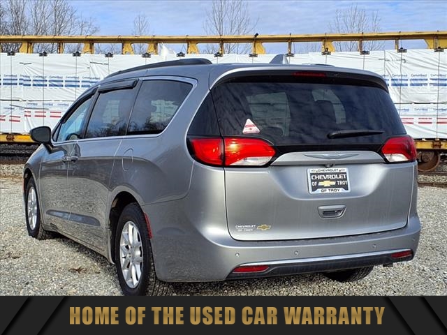 2017 Chrysler Pacifica Touring-L