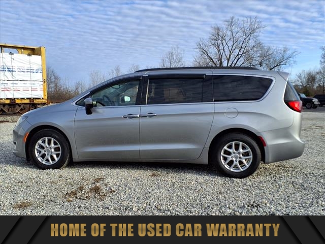 2017 Chrysler Pacifica Touring-L