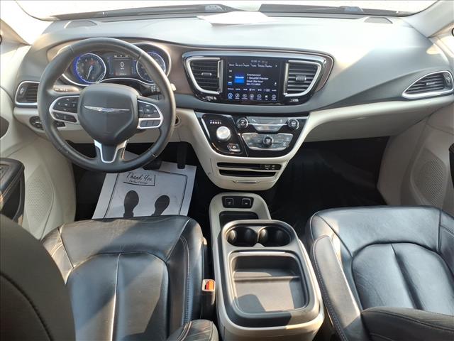 2017 Chrysler Pacifica Touring L