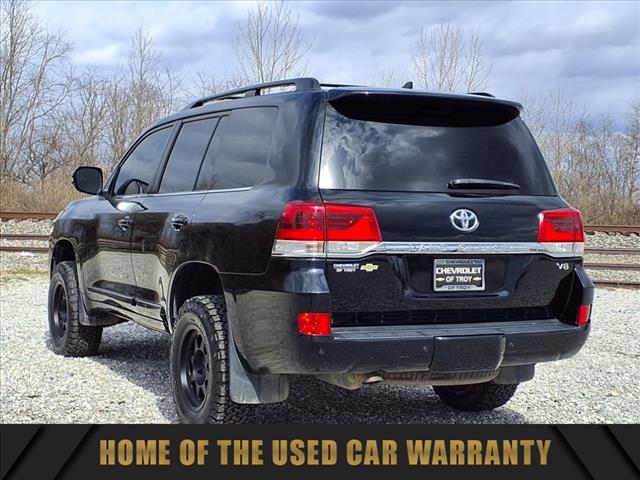 2017 Toyota Land Cruiser Base