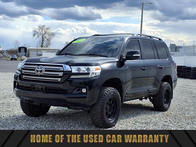 2017 Toyota Land Cruiser Base