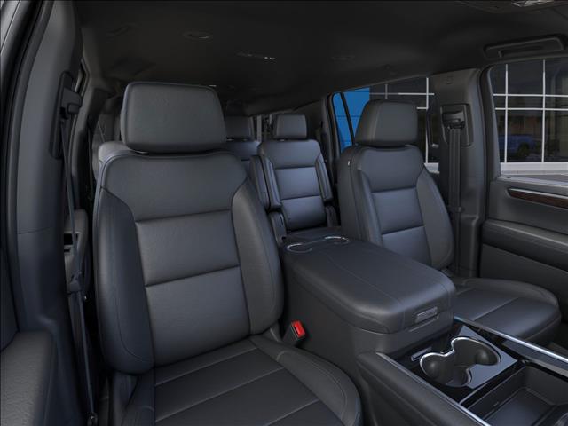 2025 Chevrolet Suburban LT
