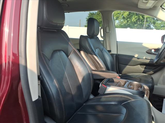 2017 Chrysler Pacifica Touring L