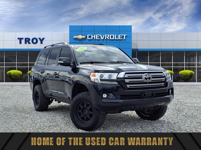 2017 Toyota Land Cruiser Base