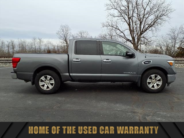 2017 Nissan Titan SV