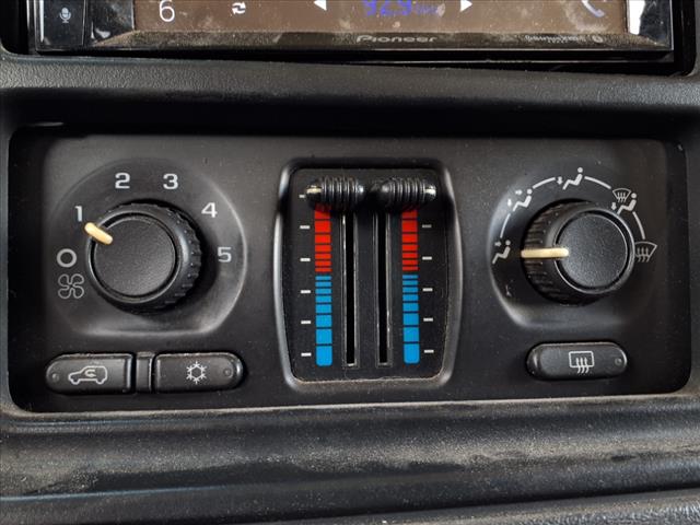 2004 Chevrolet Silverado 2500HD LS