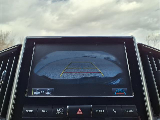 2017 Toyota Land Cruiser Base