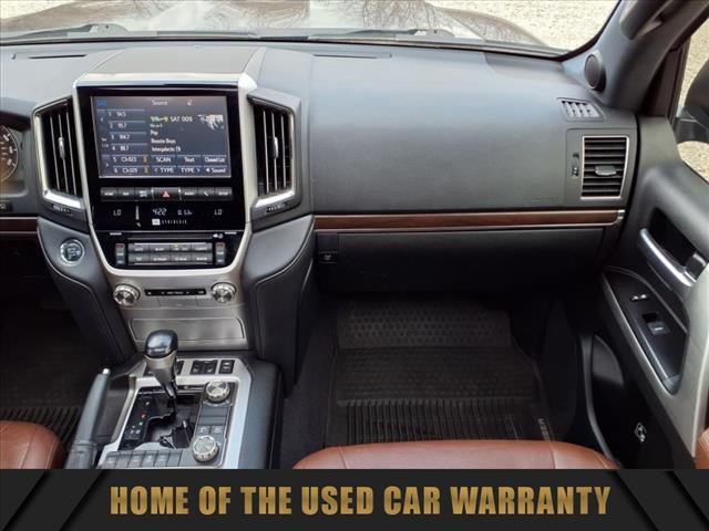 2017 Toyota Land Cruiser Base
