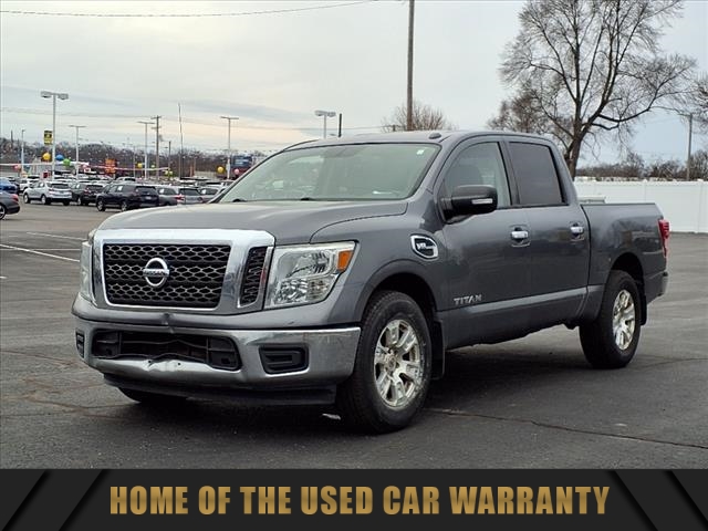 2017 Nissan Titan SV