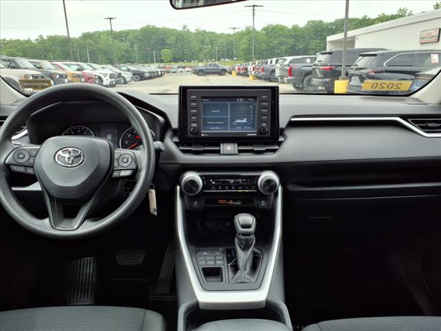2020 Toyota RAV4 LE