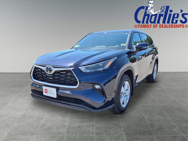 2022 Toyota Highlander LE