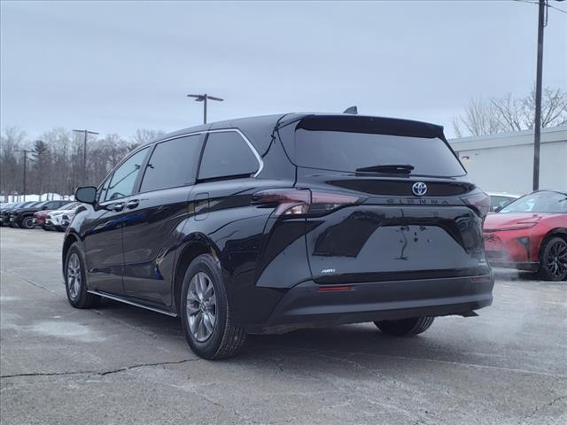 2023 Toyota Sienna XLE 7-Passenger