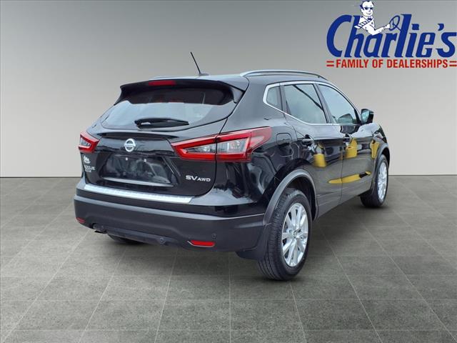 2022 Nissan Rogue Sport SV