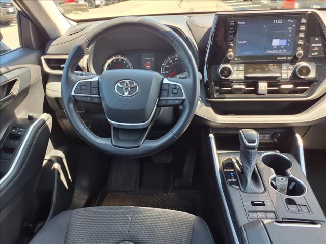 2022 Toyota Highlander LE