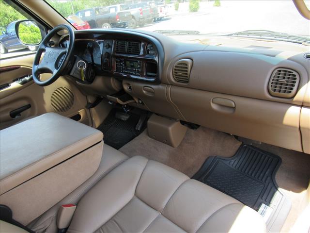 1999 Dodge Ram 2500 Laramie SLT