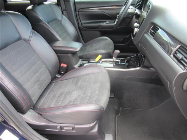 2020 Mitsubishi Outlander Special Edition