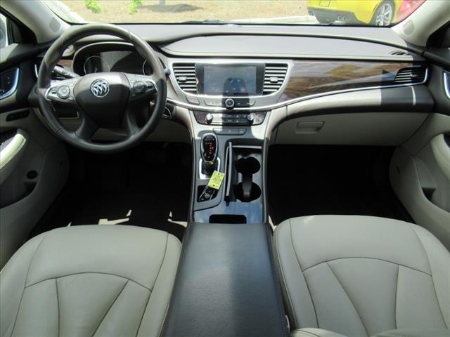 2017 Buick LaCrosse Essence