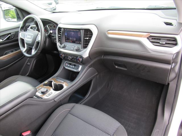 2022 GMC Acadia SLE