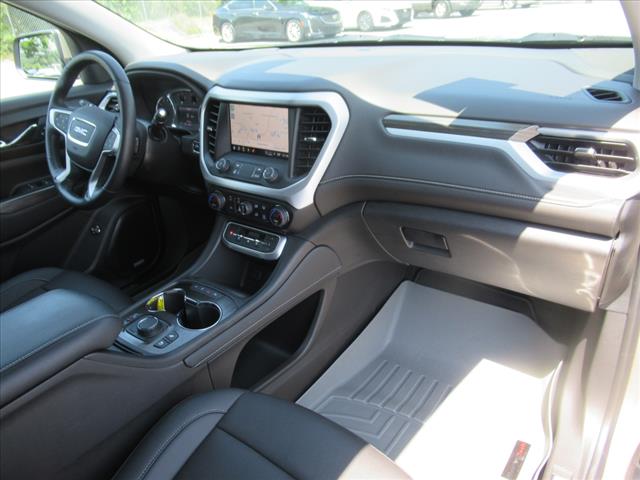 2022 GMC Acadia SLT