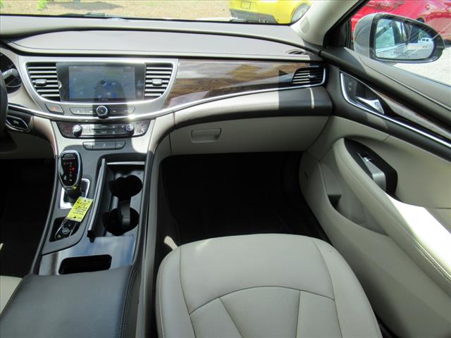 2017 Buick LaCrosse Essence