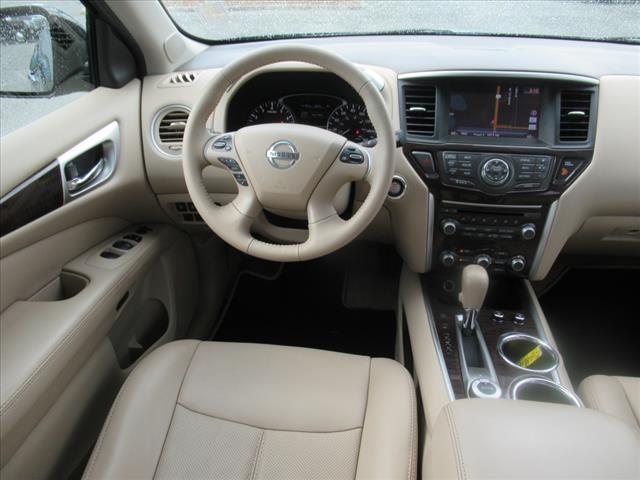 2014 Nissan Pathfinder Platinum